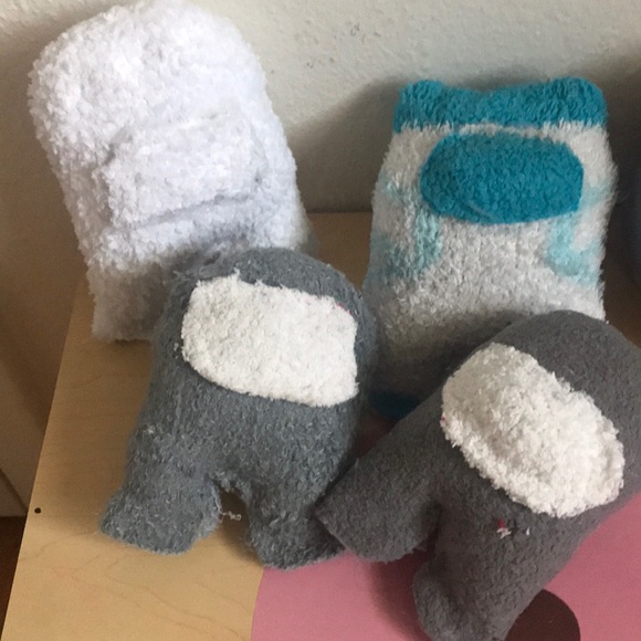 2 left - Picture 2 of 3